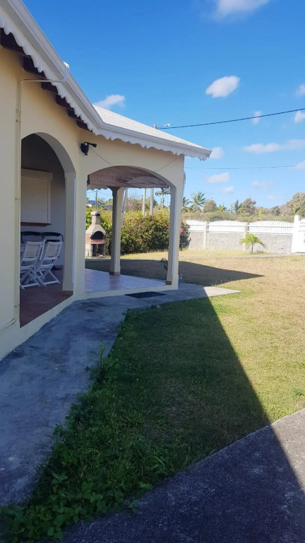 Villa confortable à Le Moule avec piscine privée