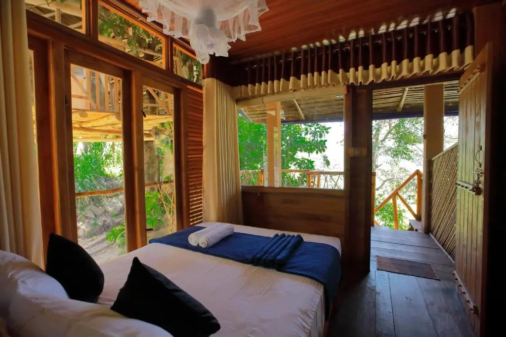 The Winsome & Tree House