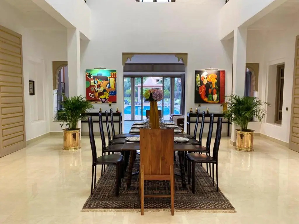 5 bedrooms villa with private pool enclosed garden and wifi at Marrakech