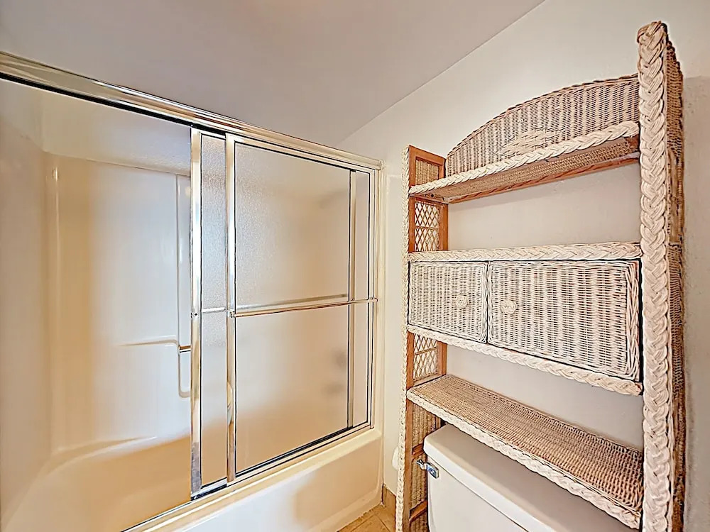 New Listing! Beachfront Bliss W/ Pools & Sauna 3 Bedroom Condo
