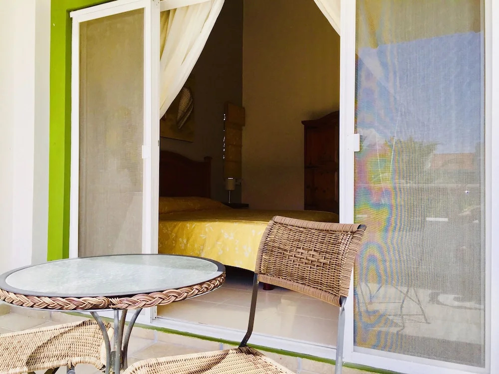 Gorgeous 8 People Economy Villa With Pool Playacar Phase 2