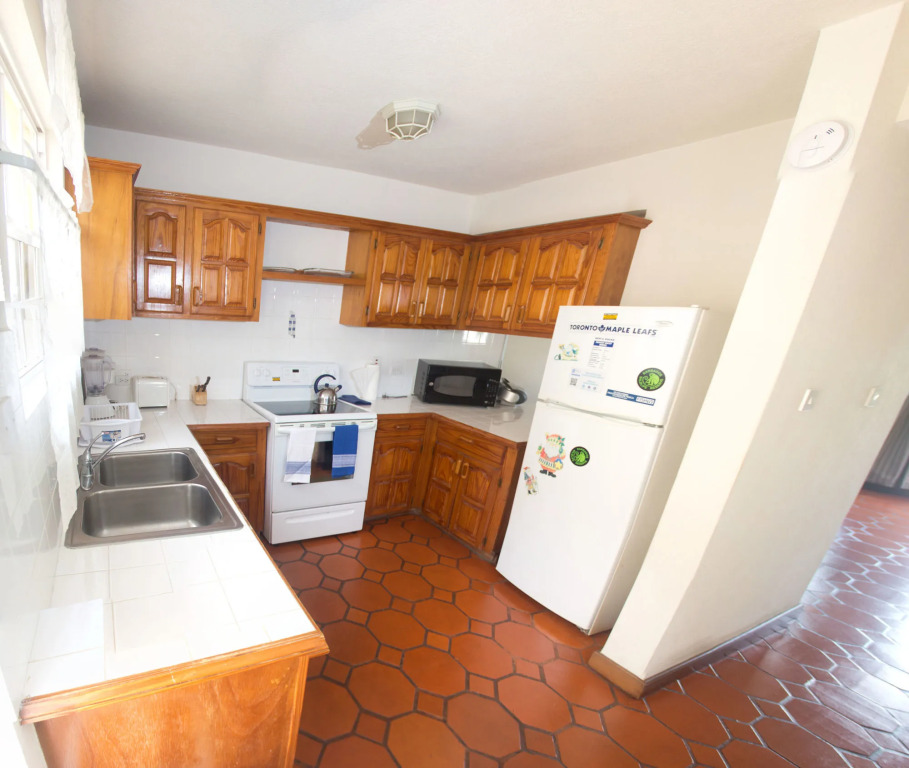 Best E Villas Prospect St James