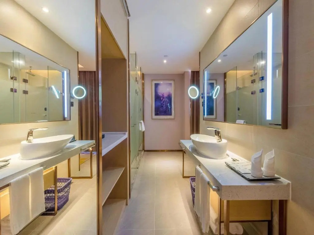 Lavande Hotel·Foshan  Zhoucun Liguang Road Xunfenggang Metro station
