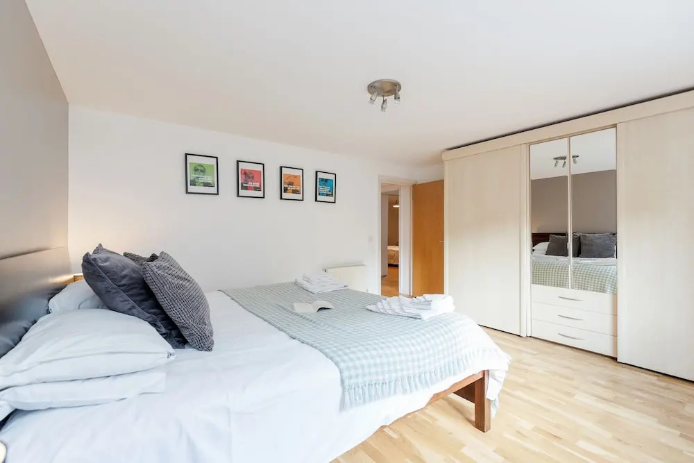 The Bateman's Shoreditch 2 Bed Flat by BaseToGo
