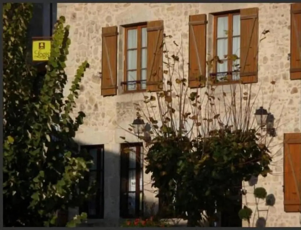 Auberge la Source - Logis Hôtels