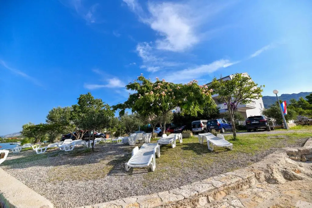 Apartments Martom