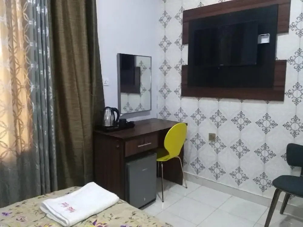 Prodis Hotel and Suites
