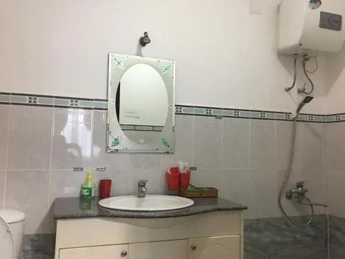 Bich Chau Hotel