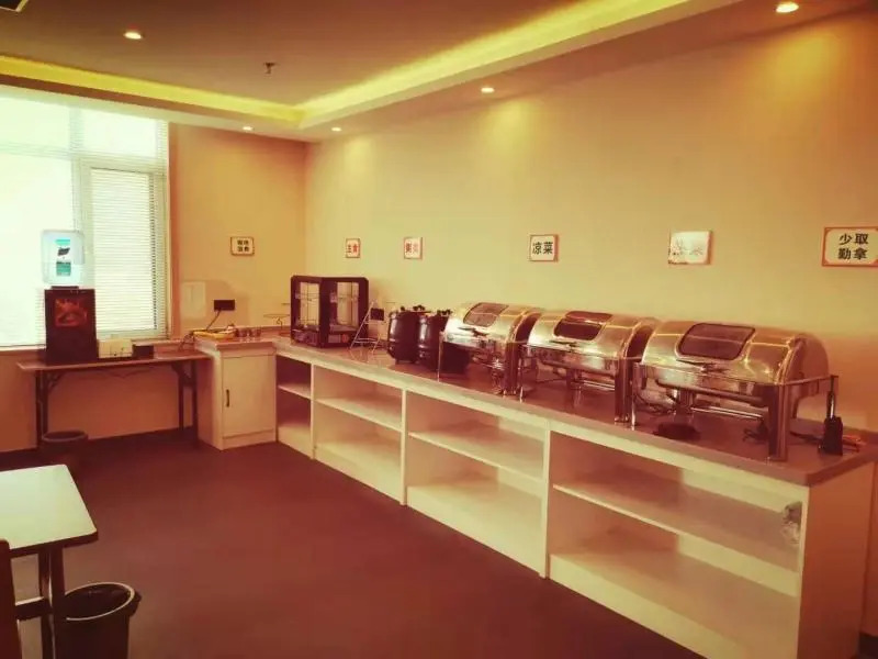 GreenTree Inn Heze Dingtao District Auto Town