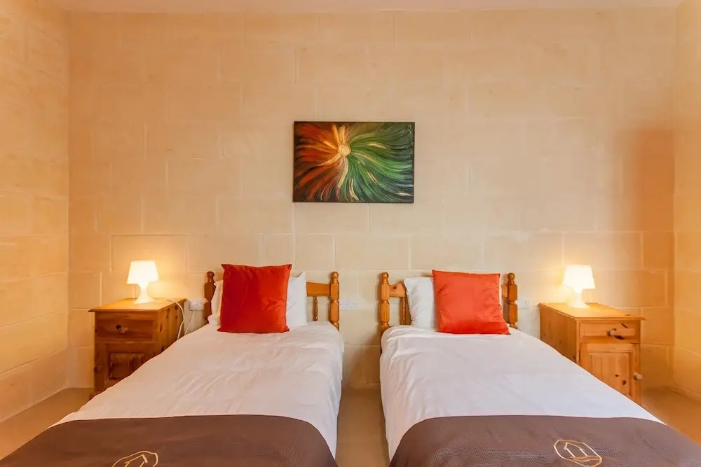 Naduri, Beautiful Gozitan Villa plus Pool - Happy Rentals