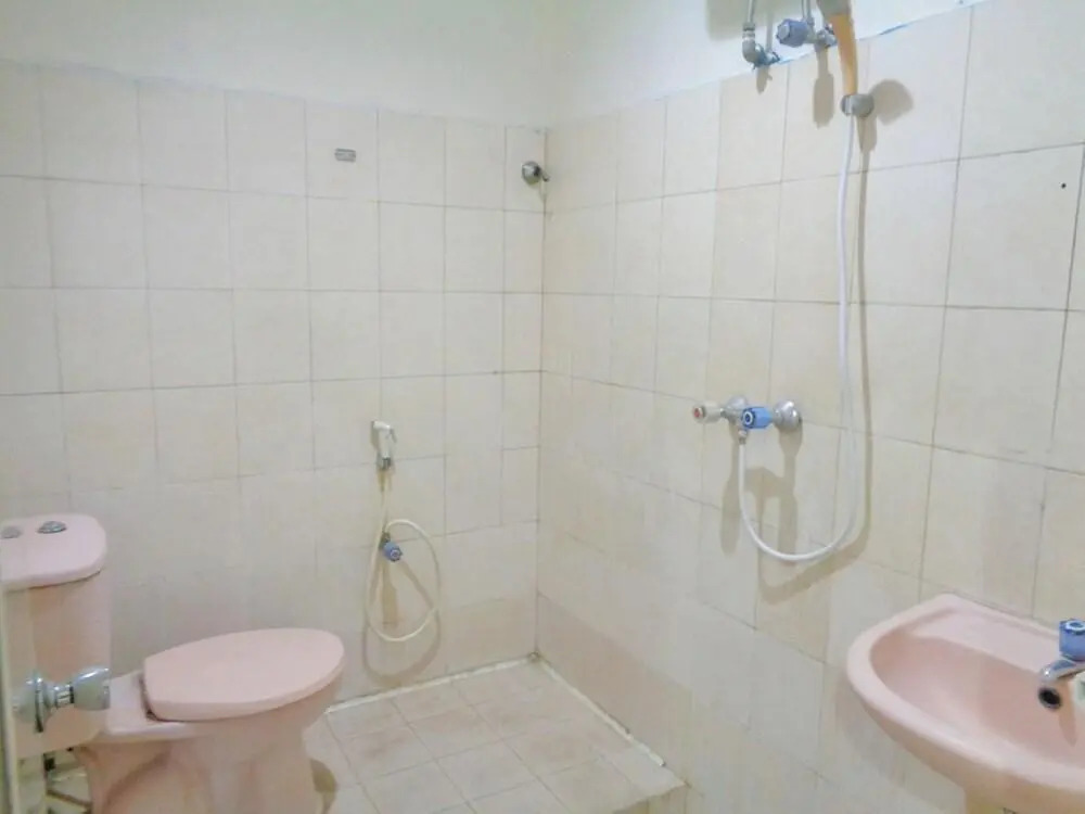 OYO 2217 Galaxy Hotel