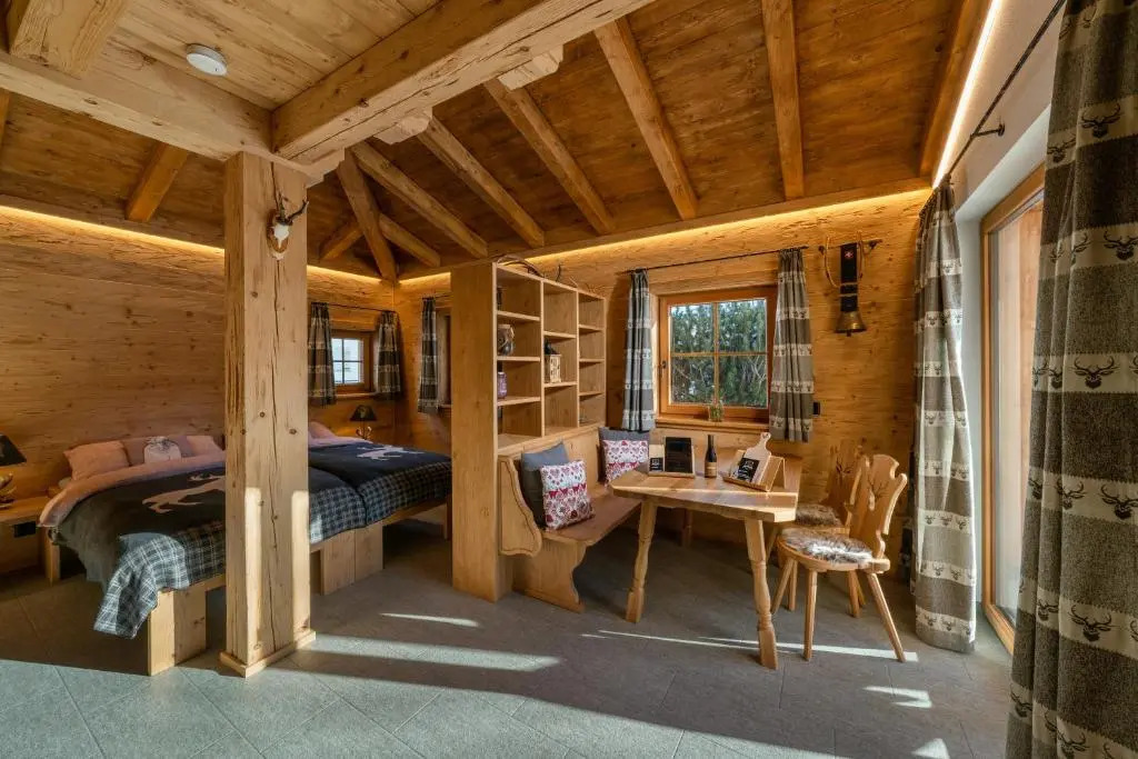 Engadin Chalet - Private Retreat & Appart -St Moritz - Val Bever