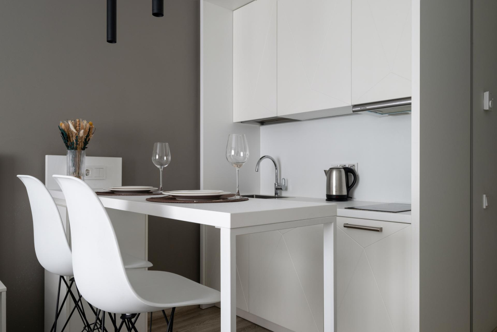 MyHome YourHome (МайХоум ЙоХоум) на улице Салова
