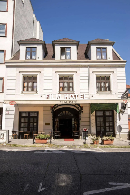 Film Hotel