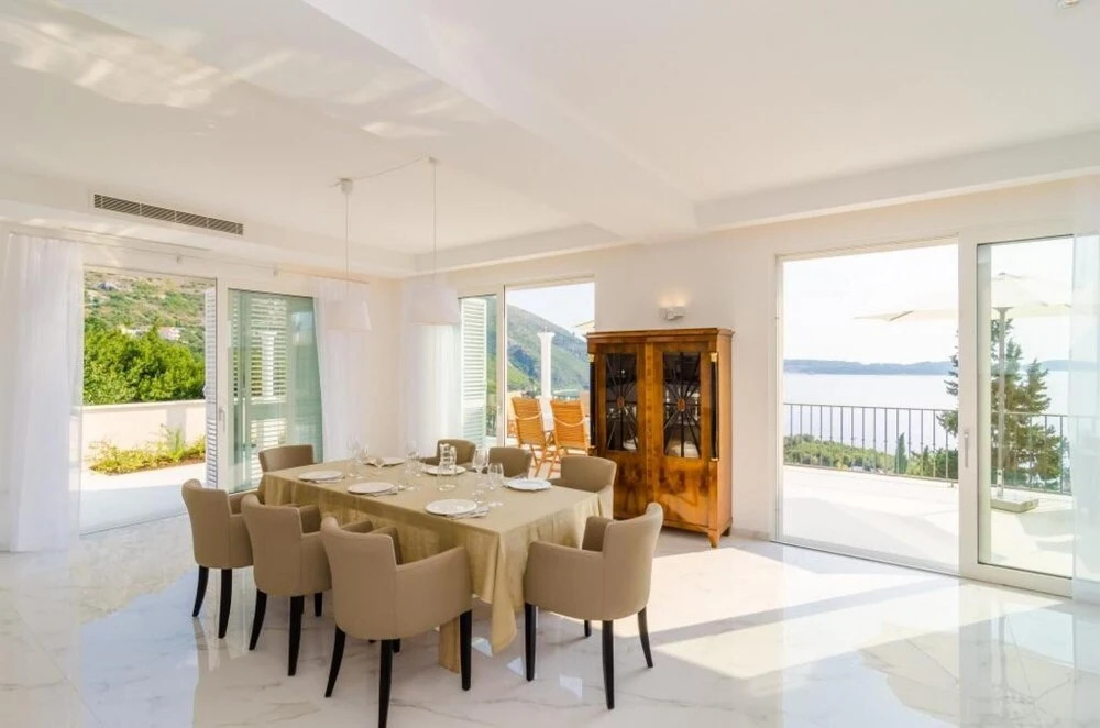 Villa Orlando - Five Bedroom Villa With Swimming Pool and Sea View ID Direct Booker 3375