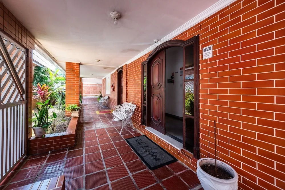 Apartamento a 550 m da Praia com Wi-fi e Garagem