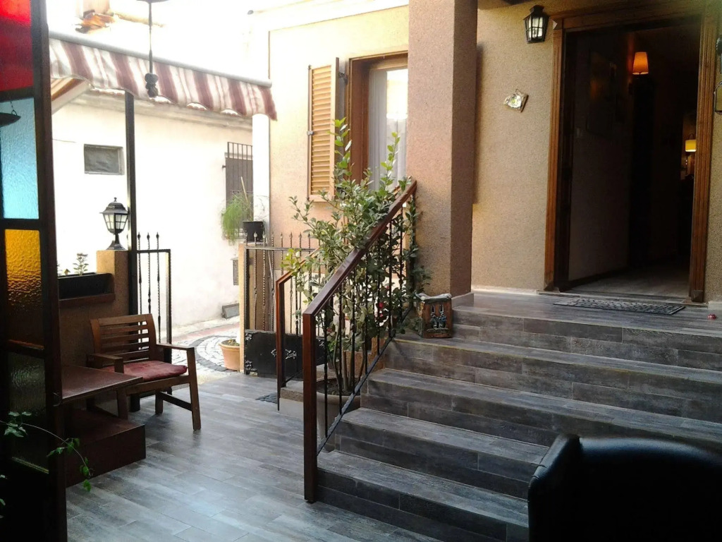 Mitos Hotel