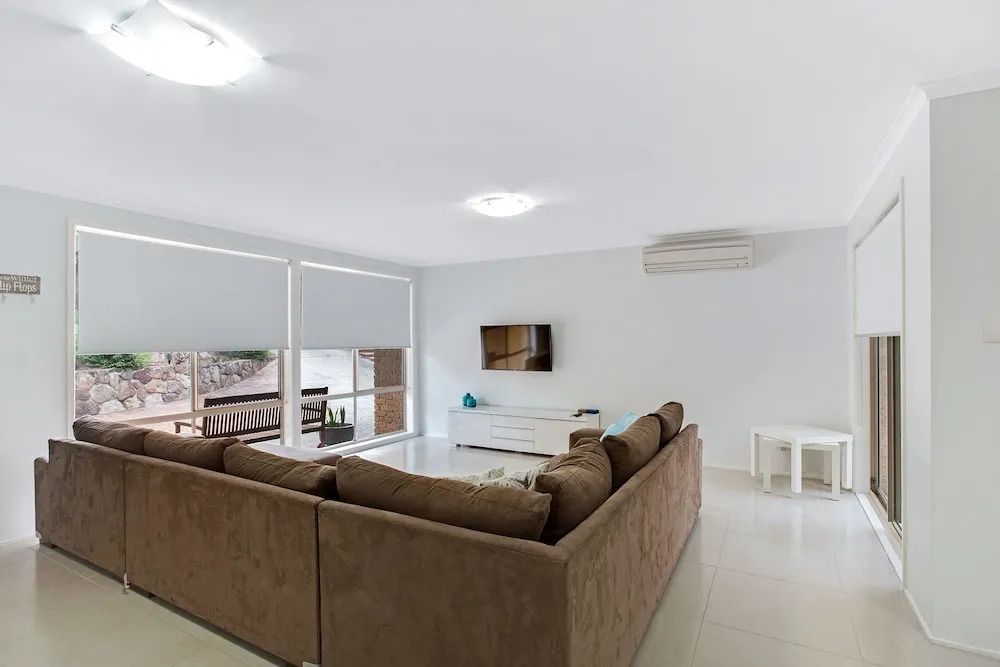 Ullora Close, 61