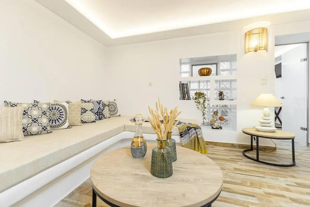 Naxian Nest 2BR Apart Near Beach - Semi Basement