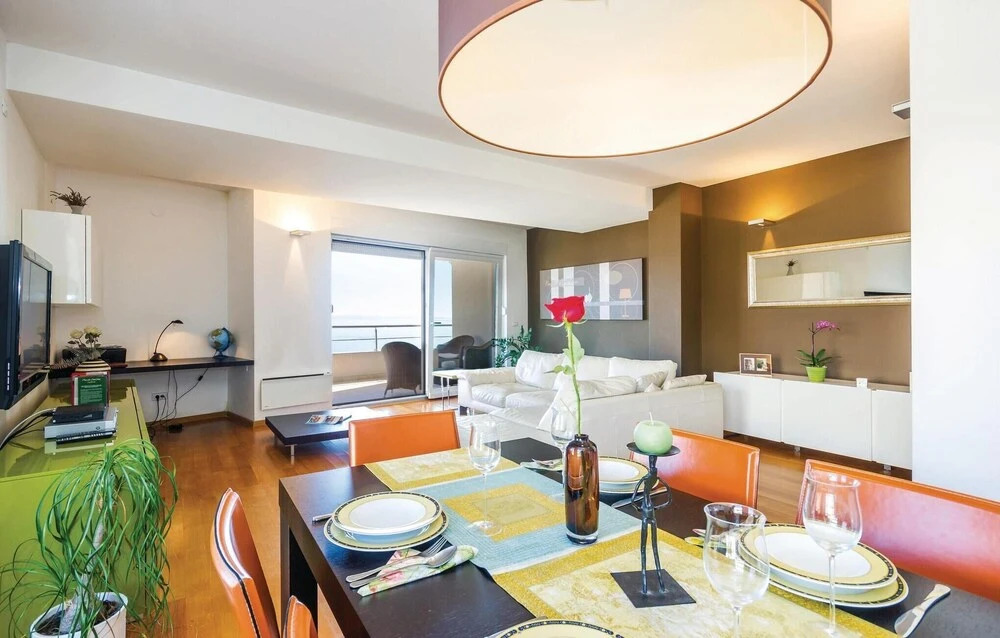 Beautiful Home in Volosko With Wifi and 2 Bedrooms