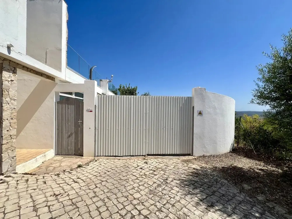 Algarve Premium Villa With Pool by Homing