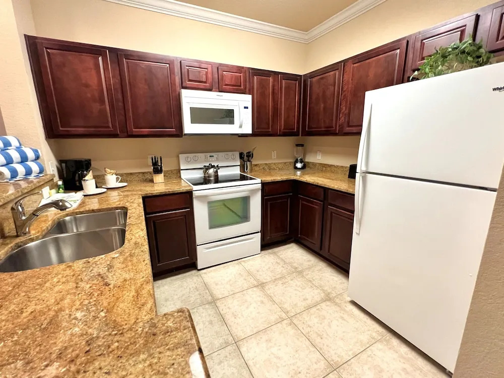 1301tt Unit 9403 - Tuscana Resort 2 Bedroom Condo by RedAwning