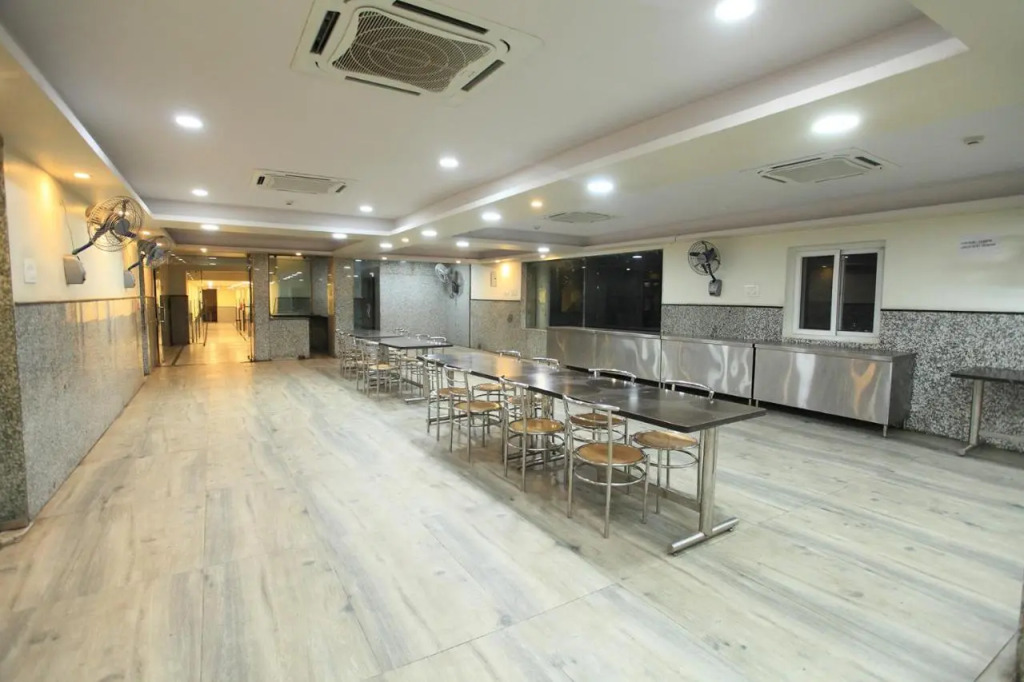 Hotel Anuvibha Malviya Nagar