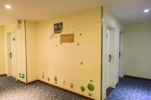 7 Days Inn Guangzhou Nanfang Hospital Tonghe Metro Branch