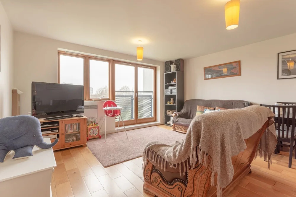 Cosy 2 Bedroom Flat Next To Quiet Park