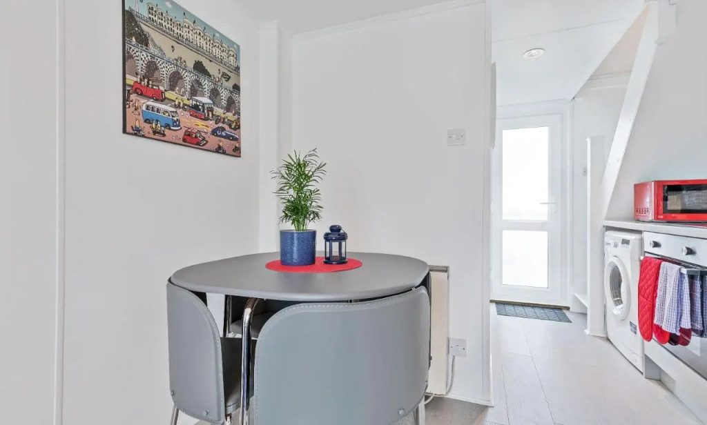 On the Water -waterside Studio With Terrace Overlooking the Harbour