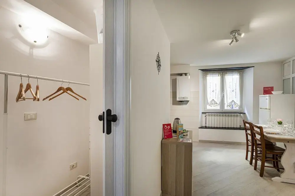 Comfy Apartment Near the Harbor by Wonderful Italy