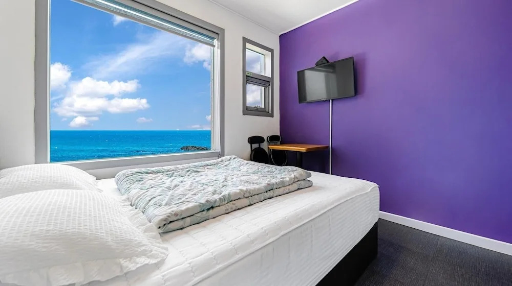 Jeju Byeolhaeneunbam Sungsanpo Oceanview Pension