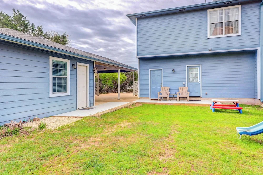 Canyon Lake Getaway w/ Fire Pit, Boat Ramp Nearby