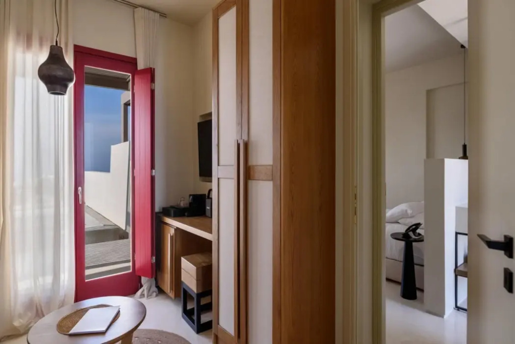 Potnia Theron Suites