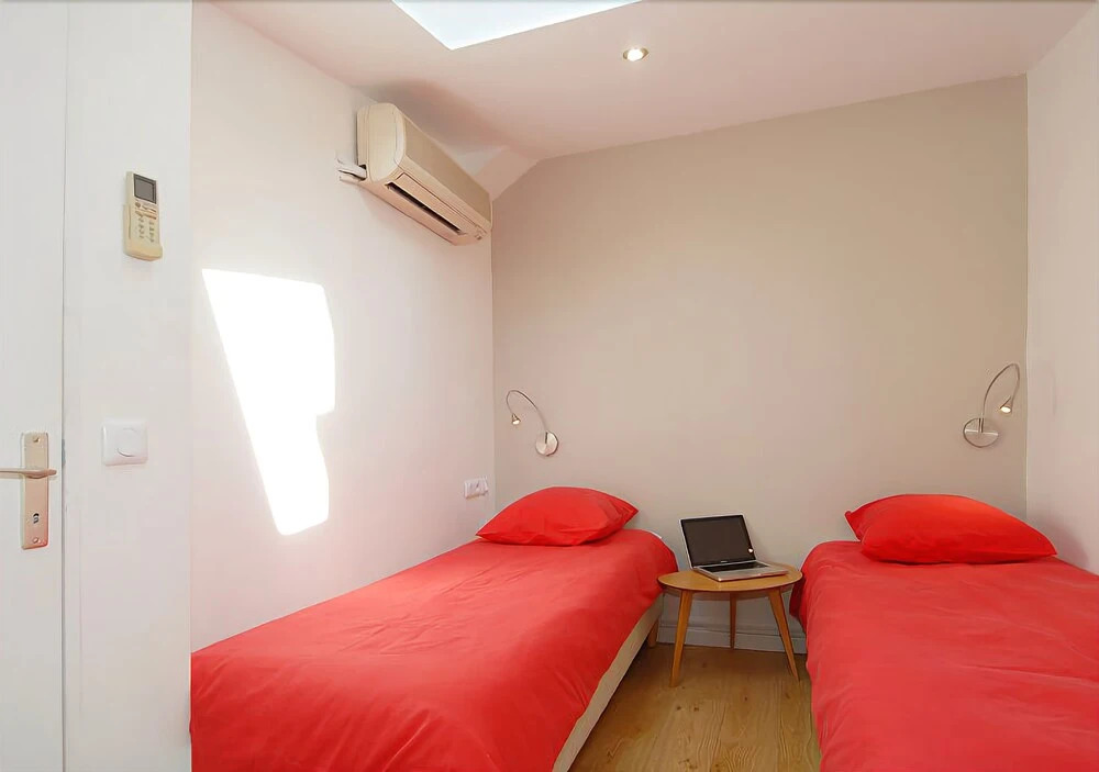 HolidaysInParis - Bourg Tibourg