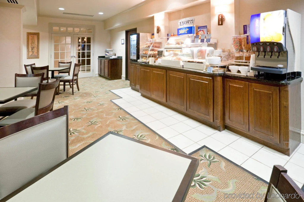 Holiday Inn Express Hotel & Suites Eagle Pass by IHG