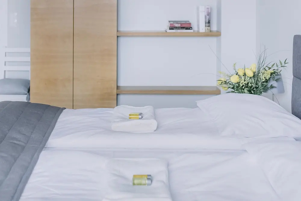 Plac Zbawiciela - 2 Rooms, 4 Beds - Sleeps 6 Comfortably