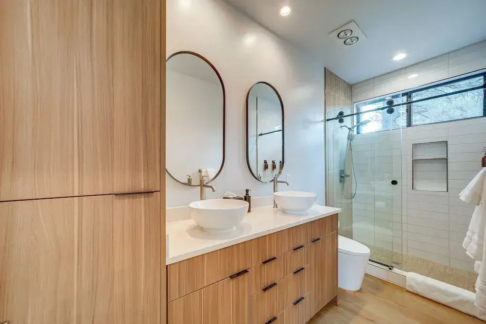 Modern Cabin Living! Mtn-view Gem in Munds Park