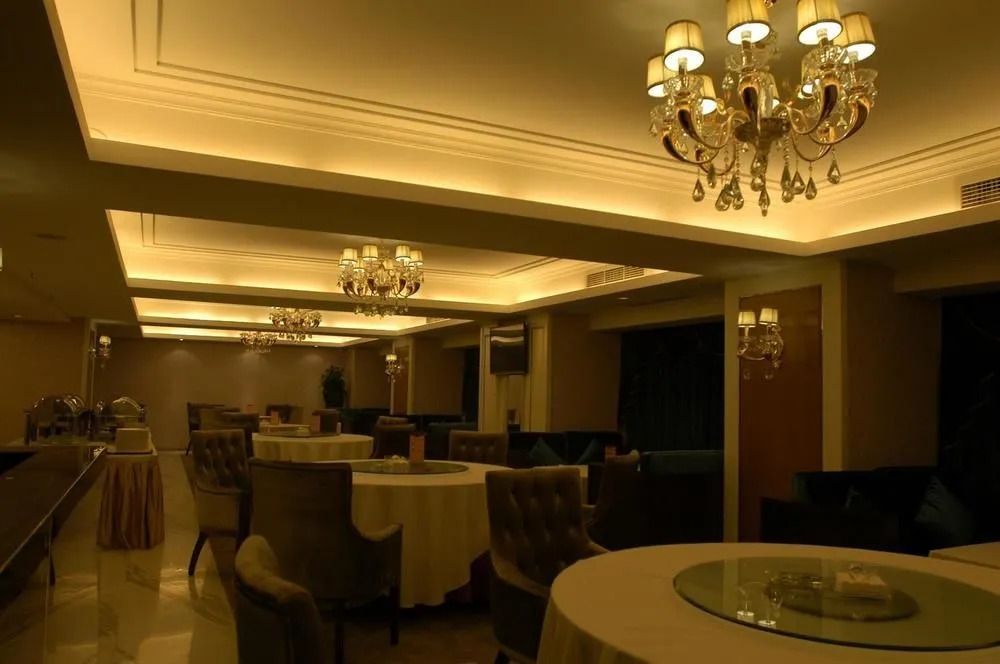 Chengdu Alice Hotel