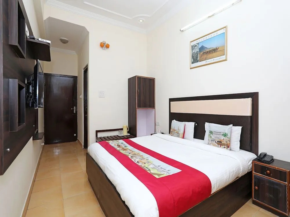 OYO 10334 Hotel Goyal INN