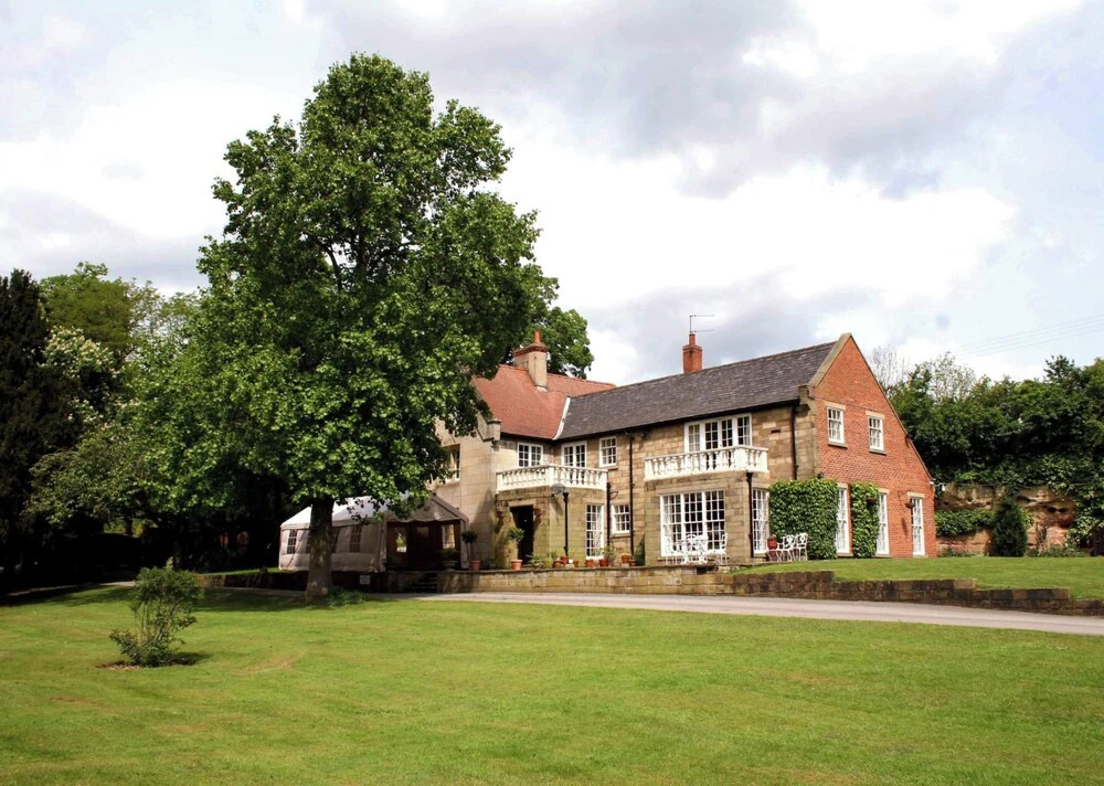 2-person Bell Tent Stay at Old Vicarage Campsite