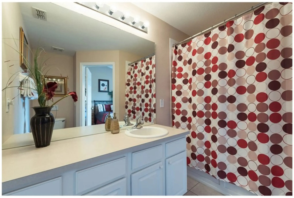 3 BR 2 Miles to Disney Pool Free Wifi and More