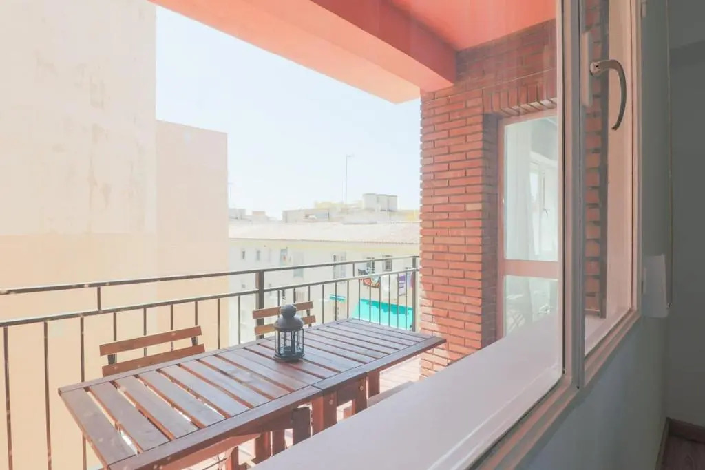 C85 - Brand New 3 Bedroom Apartment by the Center