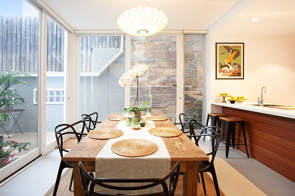 Spacious 3-bed Family House With Courtyard