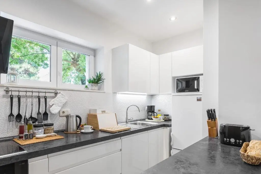Top Location Apartment "Park"