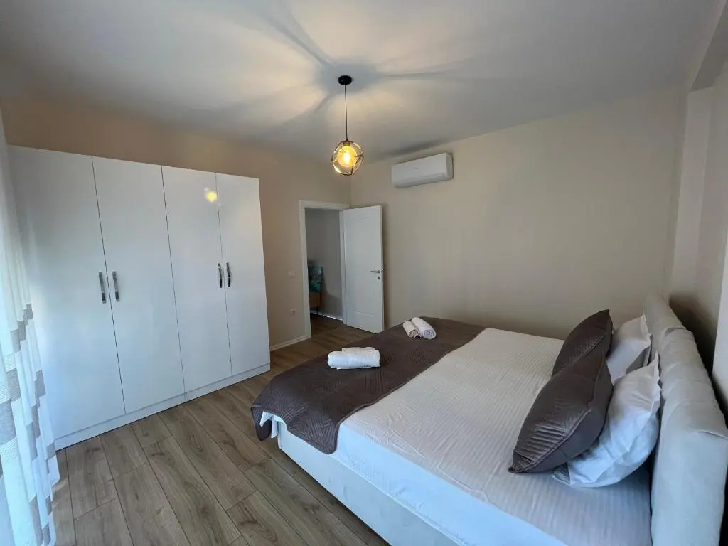 Comfy condo 6 minutes from downtown & Free Parking