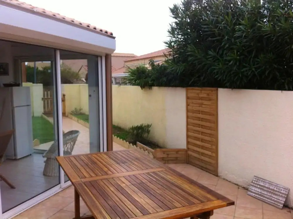 House With 2 Bedrooms in Narbonne, With Enclosed Garden - 250 m From t