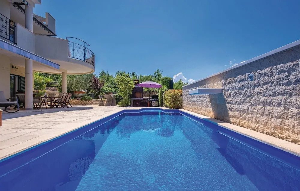 Beautiful Home in Jadranovo With Wifi and 3 Bedrooms