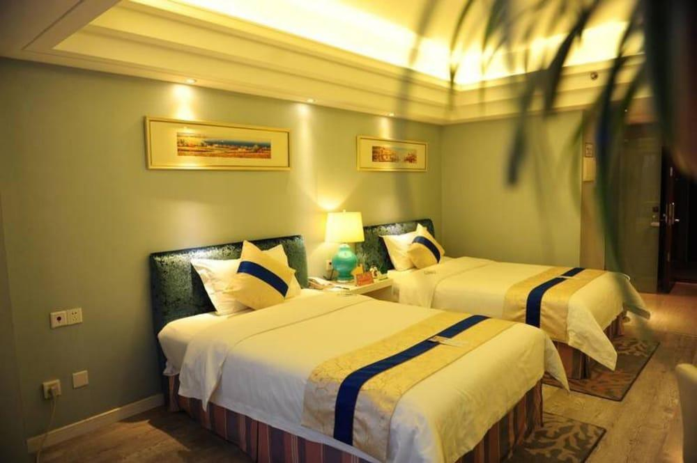 Zhixiang Holiday Inn
