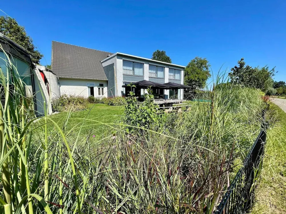 Villa near Teuge Airport and Paleis t Loo